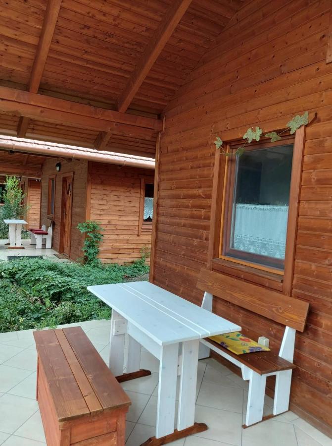 Dream Horse Apartman Cserkeszőlő المظهر الخارجي الصورة