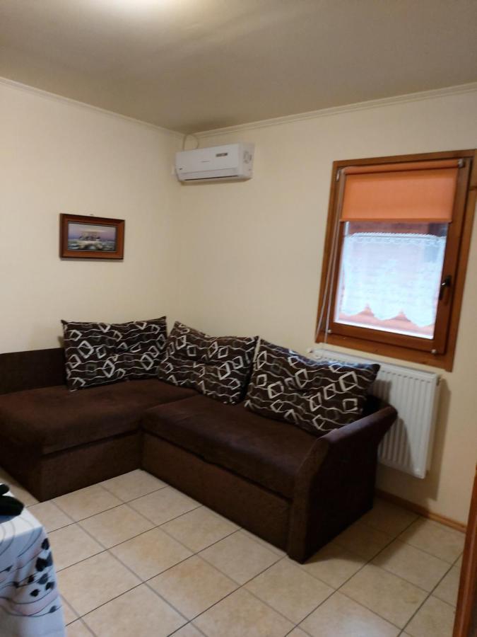 Dream Horse Apartman Cserkeszőlő المظهر الخارجي الصورة