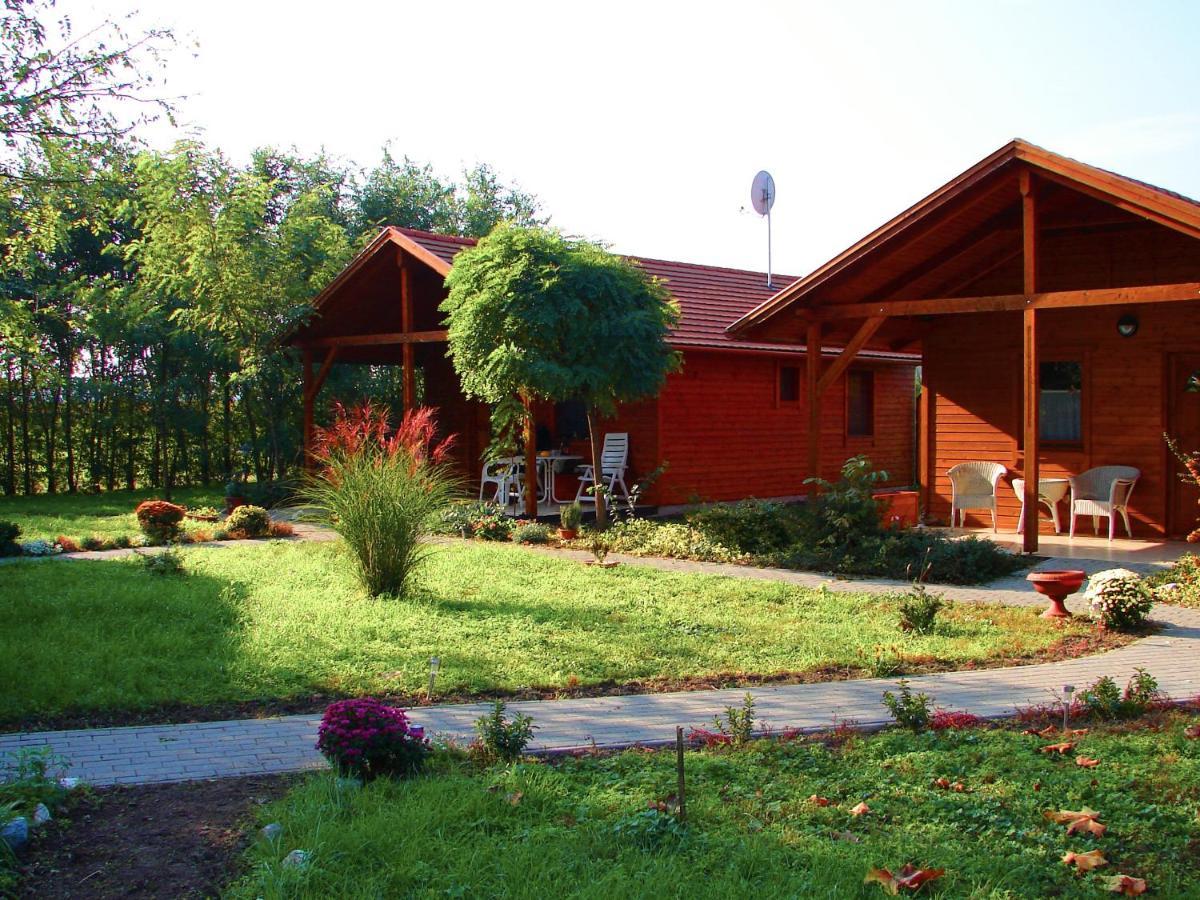 Dream Horse Apartman Cserkeszőlő المظهر الخارجي الصورة
